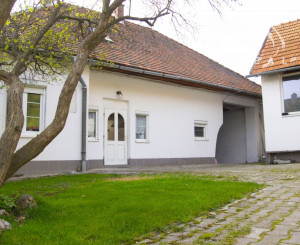 Nová cena! Zaujímavý rodinný dom v nádhernej prírode
