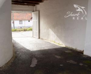 Nová cena! Zaujímavý rodinný dom v nádhernej prírode