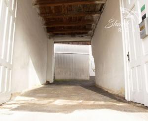 Nová cena! Zaujímavý rodinný dom v nádhernej prírode