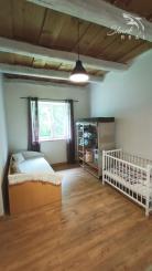 Jedinečná chata v lese, vhodná na investíciu