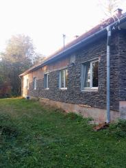 Jedinečná chata v lese, vhodná na investíciu