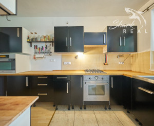 BEZKONKURENČNÁ CENA!  Slnečný 5-izbový rodinný dom na Slnečnej ulici