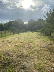 Exkluzívne - Investičný rovinatý pozemok na predaj