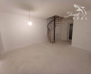 Predaj novostavba 3 3-izbové mezonety s balkónom, Banka