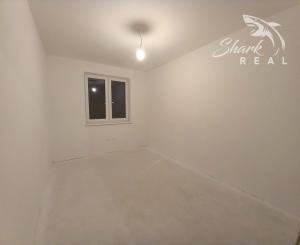 Predaj novostavba 3 3-izbové mezonety s balkónom, Banka