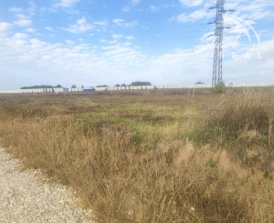 Shark real  ponúka  na predaj pozemok v Nitre,  Lukov dvor.  Plocha: pozemku 1645m2. 