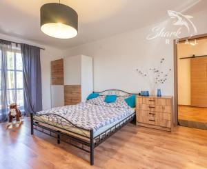 Jedinečná rodinná usadlosť s bazénom, posilňovňou, wellness a hosťovským domom