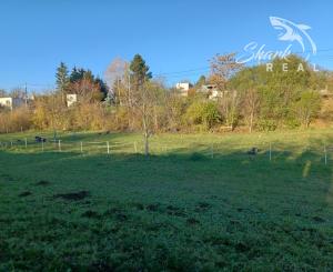 Na predaj veľký pozemok v chatovej oblasti. SUPER PONUKA!