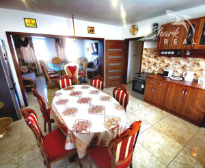 Znížená cena. Zrekonštruovaný rodinný dom vo Veľkých Kostoľanoch