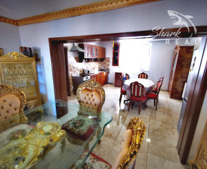 Znížená cena. Zrekonštruovaný rodinný dom vo Veľkých Kostoľanoch