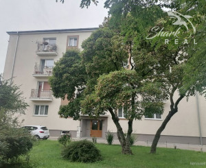 Na predaj priestranný slnečný 3-izbový byt na Krajinskej ulici