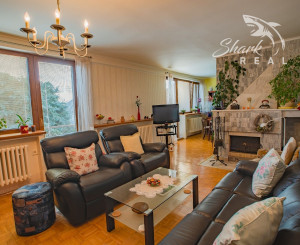 Peknučký zrekonštruovaný dom s veľkou úžitkovou záhradou