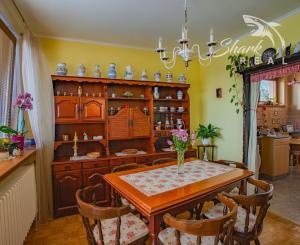 Peknučký zrekonštruovaný dom s veľkou úžitkovou záhradou