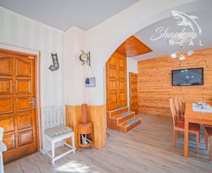 VÝRAZNÁ ZĽAVA! Očarujúci penzión s reštauráciou, bazénom, welness a ihriskom