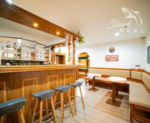 VÝRAZNÁ ZĽAVA! Očarujúci penzión s reštauráciou, bazénom, welness a ihriskom