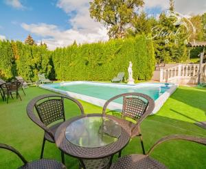 VÝRAZNÁ ZĽAVA! Očarujúci penzión s reštauráciou, bazénom, welness a ihriskom