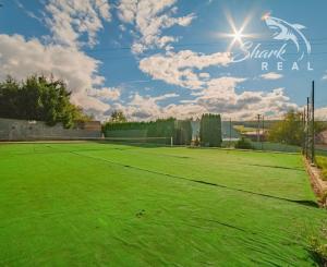 VÝRAZNÁ ZĽAVA! Očarujúci penzión s reštauráciou, bazénom, welness a ihriskom