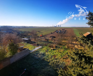 Priestranný 3-podlažný rodinný dom, pozemok 3544 m2