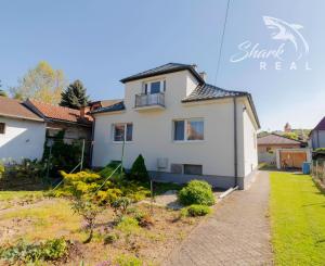 KRÁSNY rodinný dom v atraktívnej obci BANKA