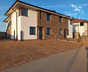 Na predaj 3 izbové byty v Golf Resort - Lužianky