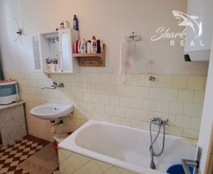 PREDANÉ. Rodinný dom s 5 izbami a veľkým pozemkom na PREDAJ!