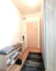 ZNÍŽENÉ !!! PEKNÝ 2 IZBOVÝ BYT - PO REKONŠTRUKCIÍ