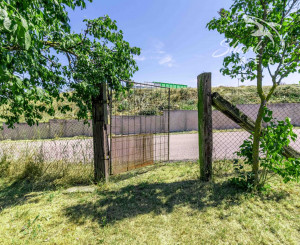 ZNÍŽENÁ CENA - EXKLUZÍVNE: Záhrada s murovanou chatkou – Špačince, Dolný mlyn – len 5 minút od Trnavy!