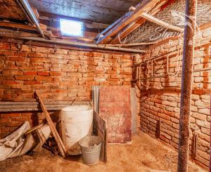 ZNÍŽENÁ CENA - EXKLUZÍVNE: Záhrada s murovanou chatkou – Špačince, Dolný mlyn – len 5 minút od Trnavy!