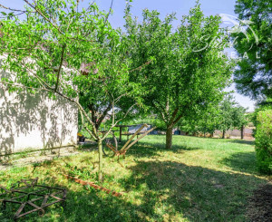 ZNÍŽENÁ CENA - EXKLUZÍVNE: Na predaj záhrada s chatkou – na skok od Trnavy!