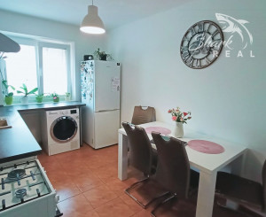 Znížená cena! Priestranný 3 izbový byt so záhradou