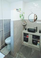 Znížená cena! Priestranný 3 izbový byt so záhradou