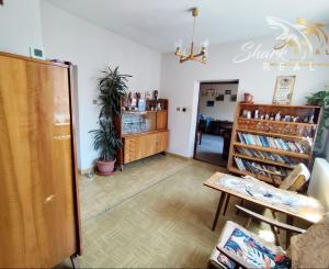 Priestranný a udržiavaný rodinný dom na predaj