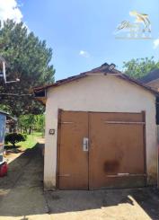 Priestranný a udržiavaný rodinný dom na predaj