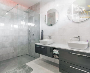 Exkluzívna Novostavba s Pozemkom v Obci Veselé