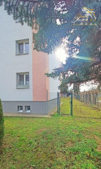 Znížená cena! Priestranný 3 izbový byt so záhradou