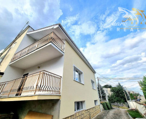 TOP CENA!!!  KRÁSNY DVOJPODLAŽNÝ RODINNÝ DOM V TICHEJ LOKALITE !!!!