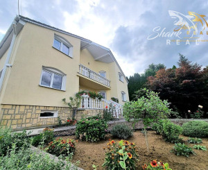 TOP CENA!!!  KRÁSNY DVOJPODLAŽNÝ RODINNÝ DOM V TICHEJ LOKALITE !!!!