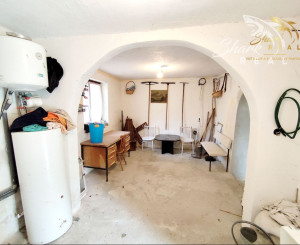 Exkluzívne- Útulný dom s nádhernou záhradou v krásnej prírode