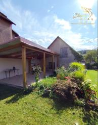 Exkluzívne- Útulný dom s nádhernou záhradou v krásnej prírode