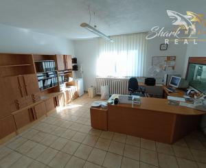 Administratívna budova