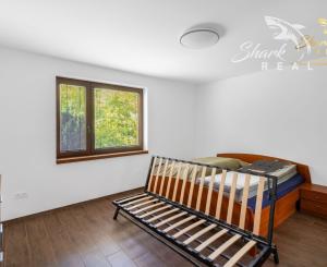 Priestranný dom v lone prírody