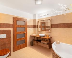 Priestranný dom v lone prírody