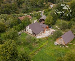 Priestranný dom v lone prírody