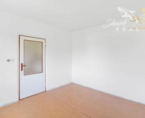 EXKLUZÍVNE - 3 izbový byt vo Vrbovom