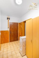 EXKLUZÍVNE - 3 izbový byt vo Vrbovom