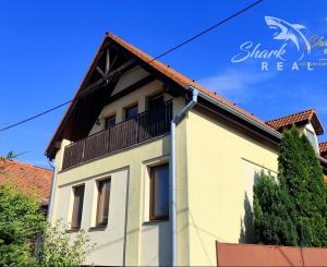 REZERVOVANÉ - Novinka! Priestranný rodinný dom v peknej prírode 