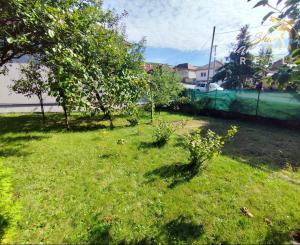 REZERVOVANÉ - Novinka! Priestranný rodinný dom v peknej prírode 