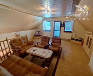 REZERVOVANÉ - Novinka! Priestranný rodinný dom v peknej prírode 