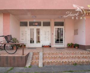 │EXKLUZÍVNE│Priestranný 2-izbový byt v tichej časti Piešťan