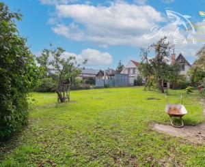 Atraktívny stavebný pozemok pri Novom Meste n. Váhom